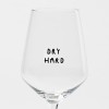 "Dry Hard" Weinglas by Johanna Schwarzer × selekkt