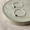 Creolen mit tiefschwarzem Onyx – minimalistisch, elegant und perfekt für jeden Tag! - handgefertigt aus Sterling Silber oder (Rosé) Gold Filled - KIZZU Schmuck Manufaktur