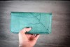 Portemonnaie aus recycelten Blättern / Nachhaltige vegane Brieftasche in türkis BY COPALA