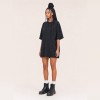 Essential T-Shirt Schwarz – Damen – hey hey studios