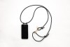 Lapàporter – iPhone Hülle zum Umhängen mit geflochtener Lederkordel, schwarz/gold
