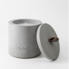 Nachfüllbares Beton-Indoor-Feuer “LIGHT M” – mit Ledergriff Farbe Rot-Braun - Ideal Wachsreste verbrauchen