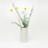 Rimma Tchilingarian – The Dotty Vase – Handgemachtes Porzellan, weiß und grau