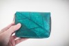 Nachhaltiges Portemonnaie aus recycelten Blättern in türkis mit Zipper – vegan & umweltfreundlich BY COPALA
