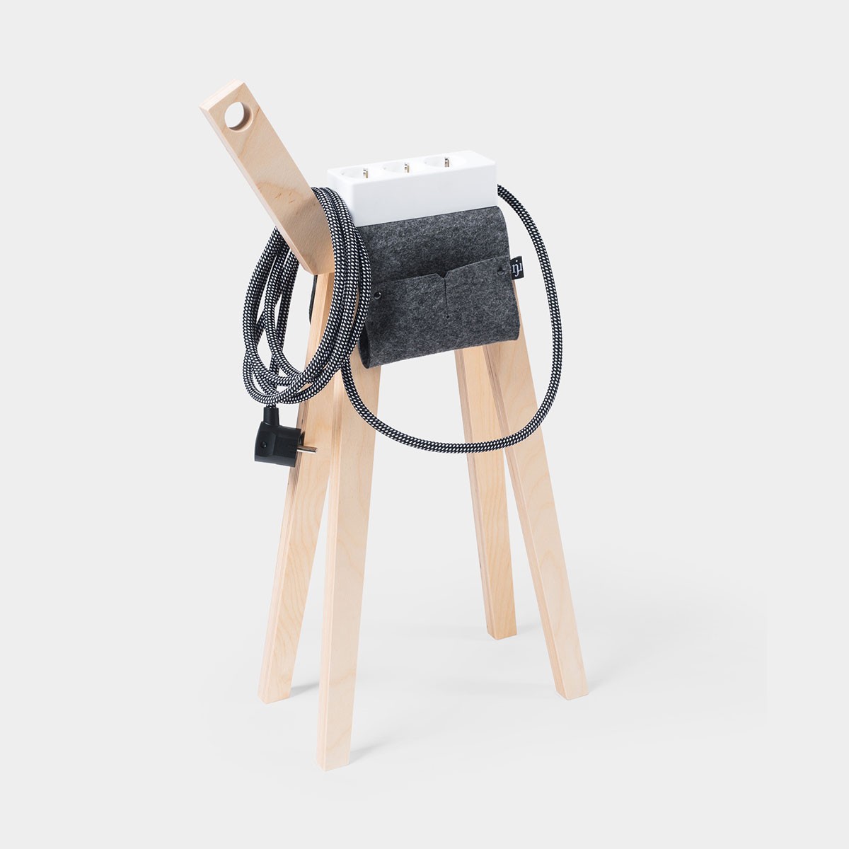 Njustudio Stromer – nature, Steckerleiste weiß + Satteltasche
