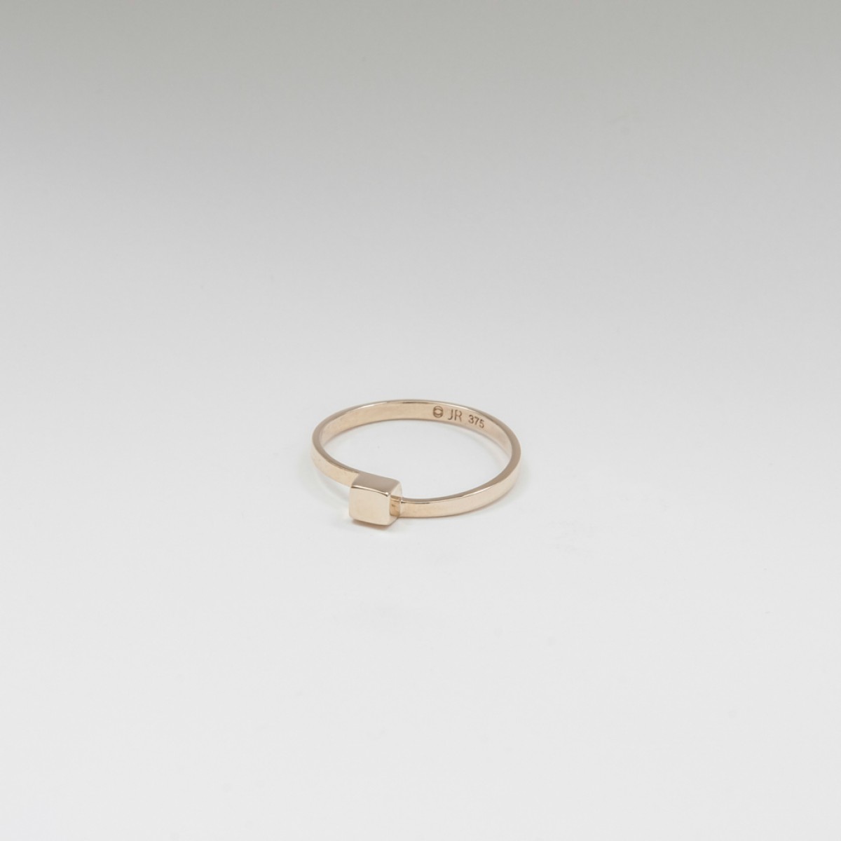 Jonathan Radetz Jewellery, Ring CUBE, Gold 375