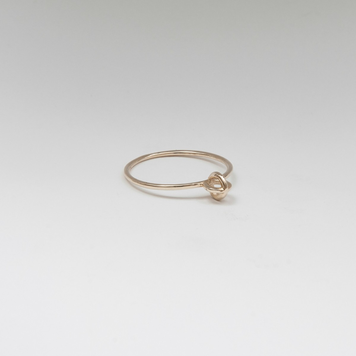 Jonathan Radetz Jewellery, Ring KISSKISS, Gold 375