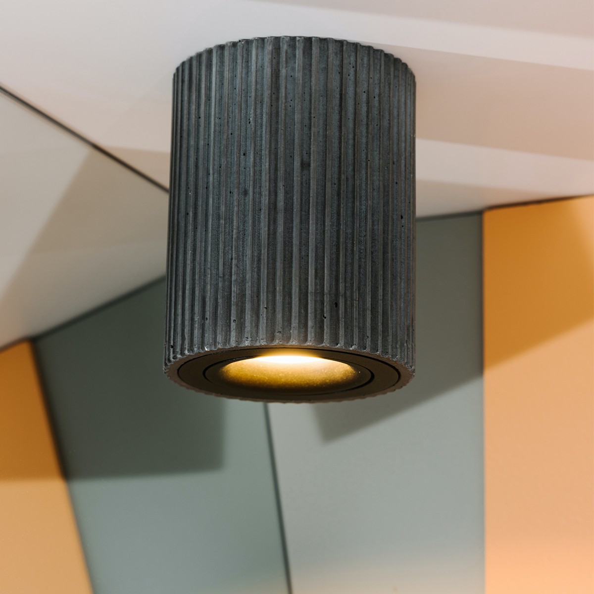 GANTlights - [S2] Deckenspot plissiert und farbenfroh