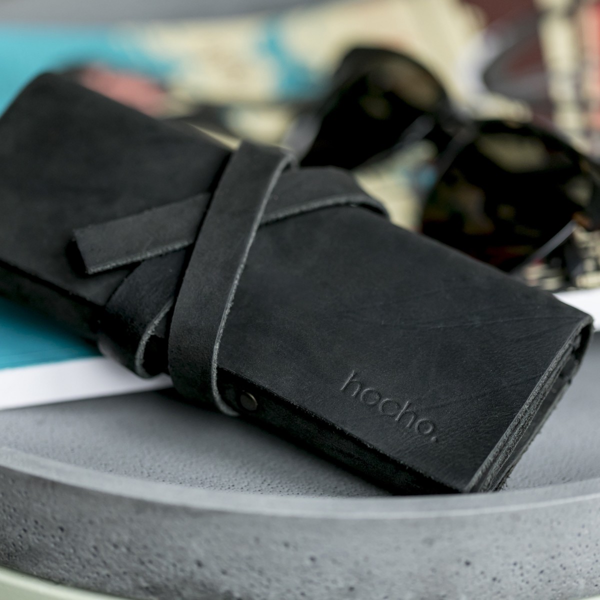 hecho. Brillenetui aus Pull-Up Leder | Handmade & Fair-Fashion - „Pablo“ Asphalt