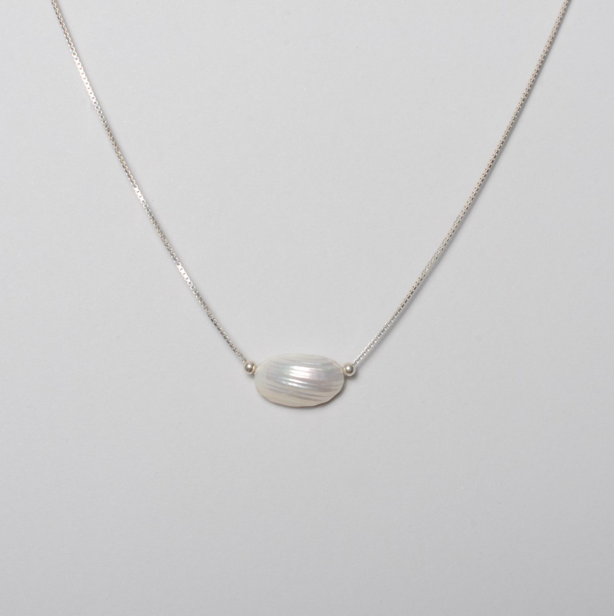 Teresa Gruber 
Kette "Mother of pearl- Shell" 
925 Silber