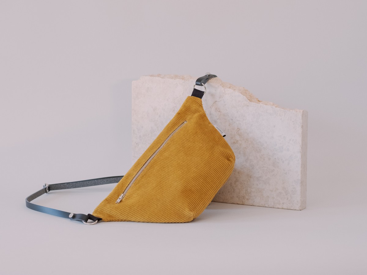 ZACAMO – Bauchtasche •Cord• currygelb
