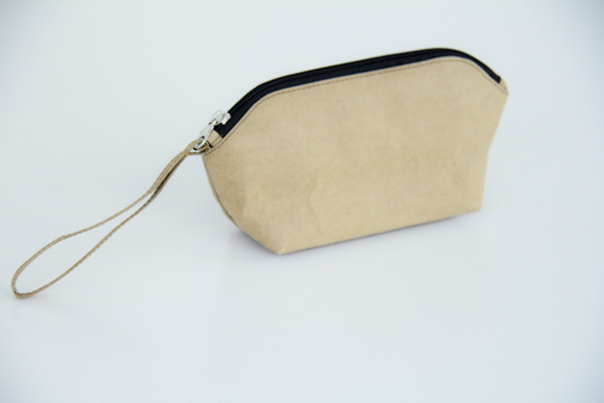 Federmappe, Etui, Kulturtasche aus Kraft Papier, waschbar und handgefertigt BY COPALA.