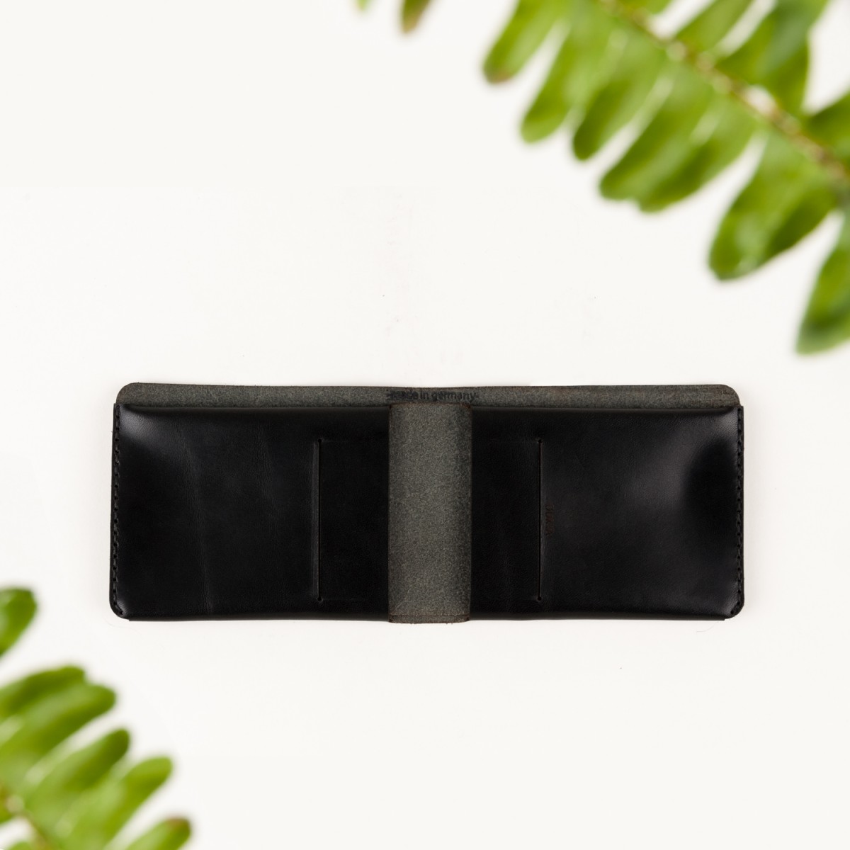 DUKTA – Cardholder 1