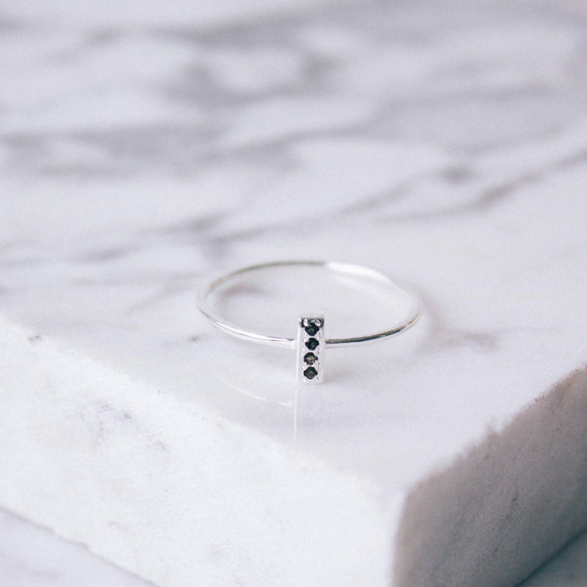 iloveblossom FOUR-STEP BAR RING // silver