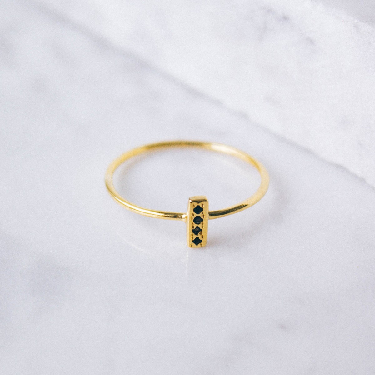 iloveblossom FOUR-STEP BAR RING // gold