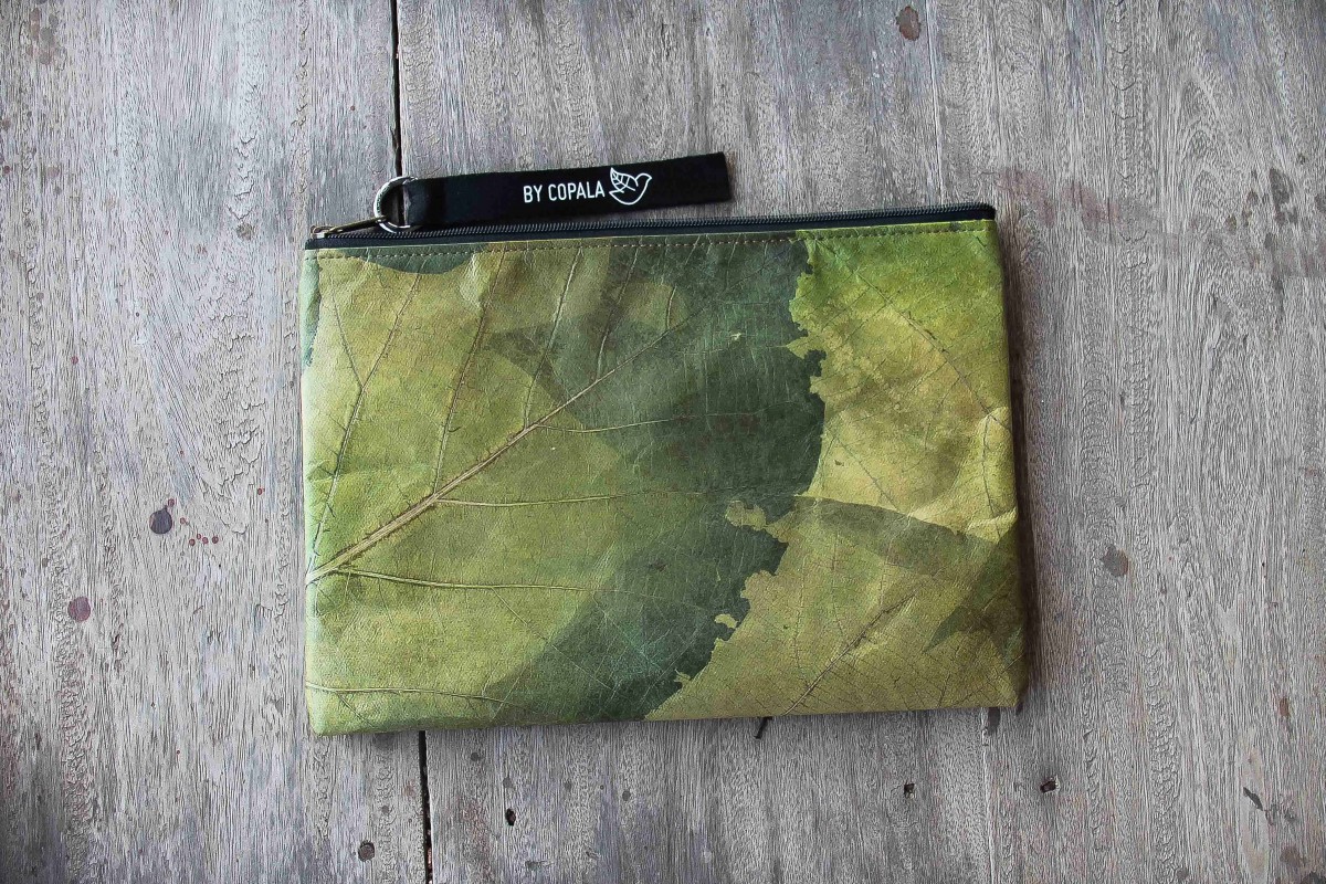 Laptop-Hülle 13" - 14" Zoll aus laminierten Blättern in grün BY COPALA