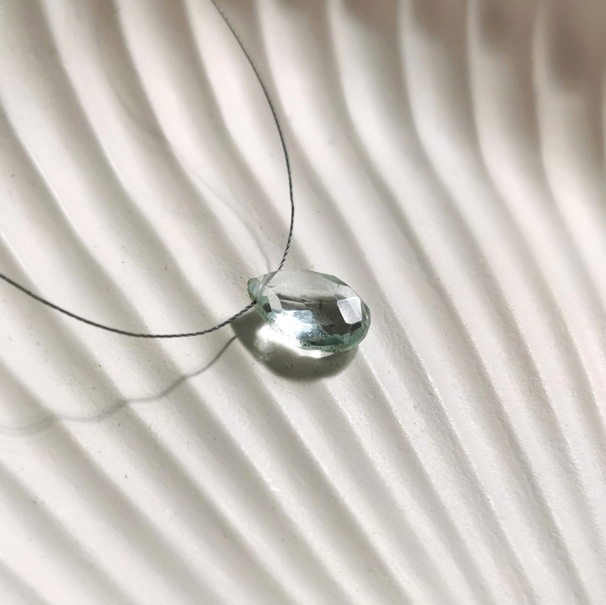Aquamarin Fadenkette – dein Everyday-Schmuck mit Soul & Style - KIZZU Schmuck