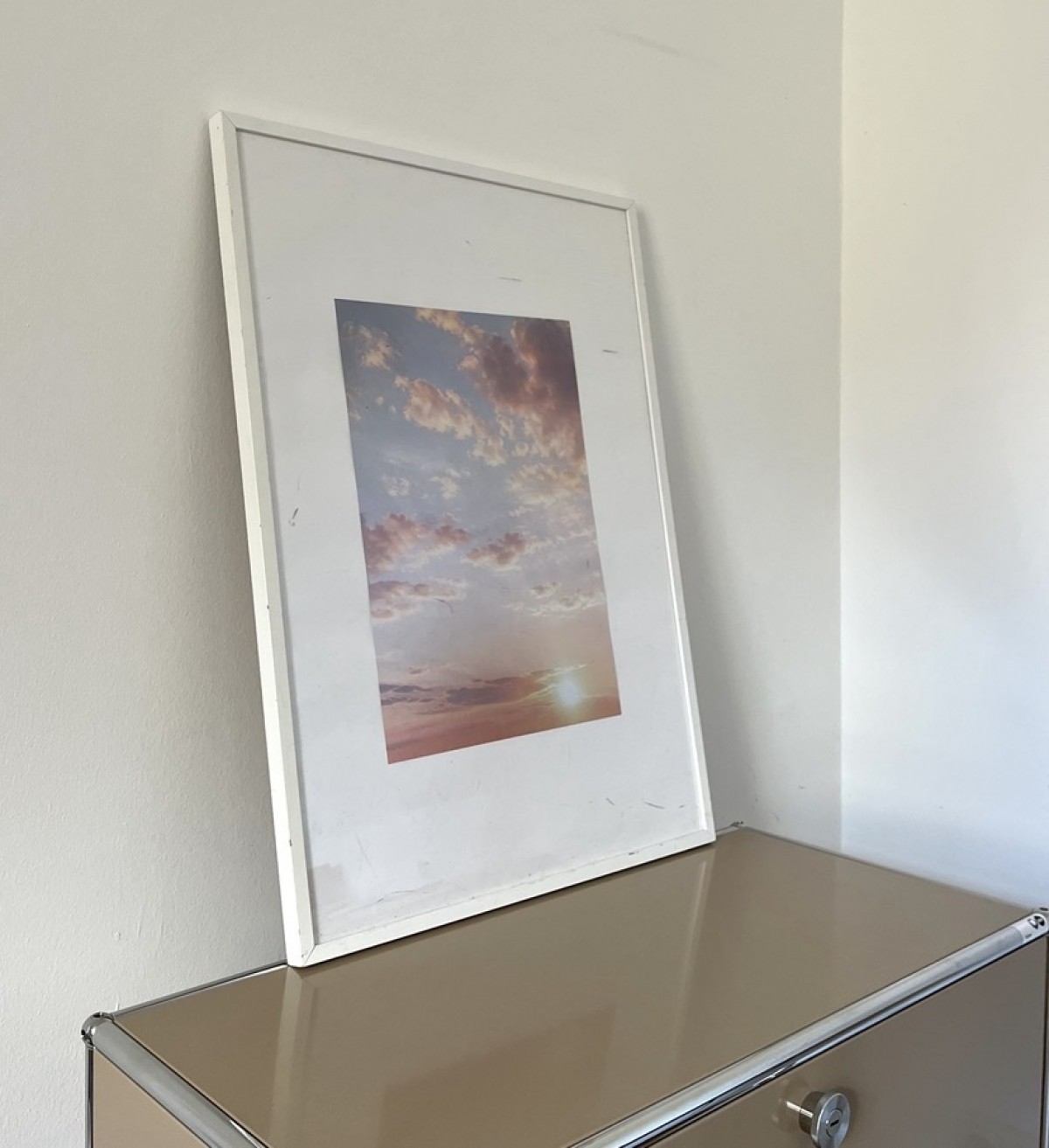 POSTER SUNRISE CHROM – Druck auf Spiegelkarton von not white studio