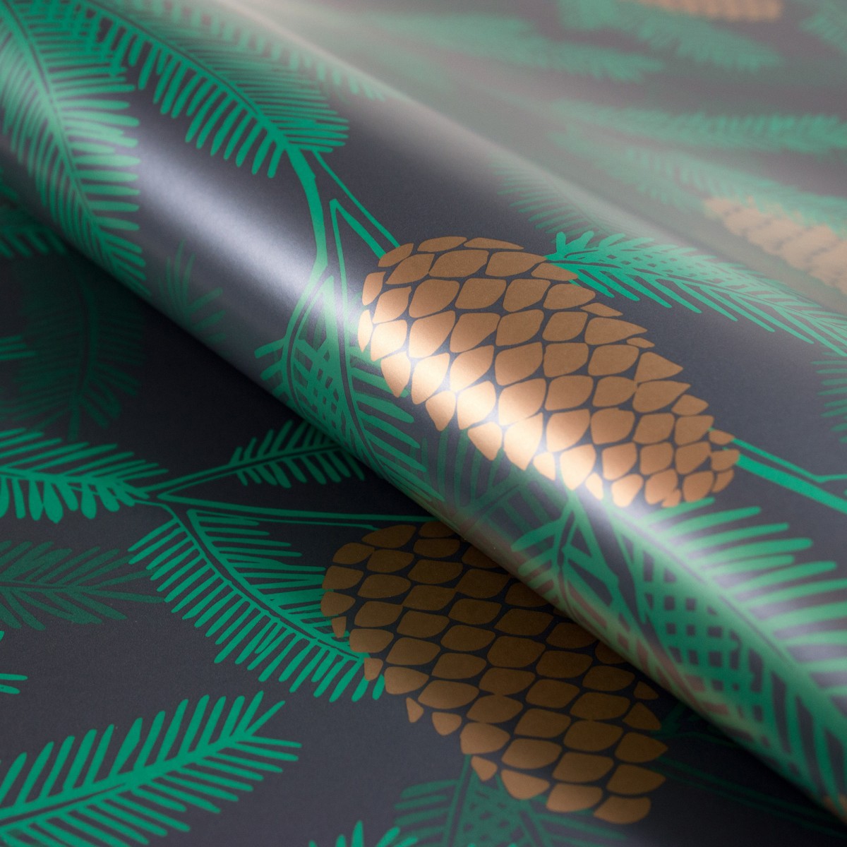 Bow & Hummingbird Geschenkpapier O Tannenbaum