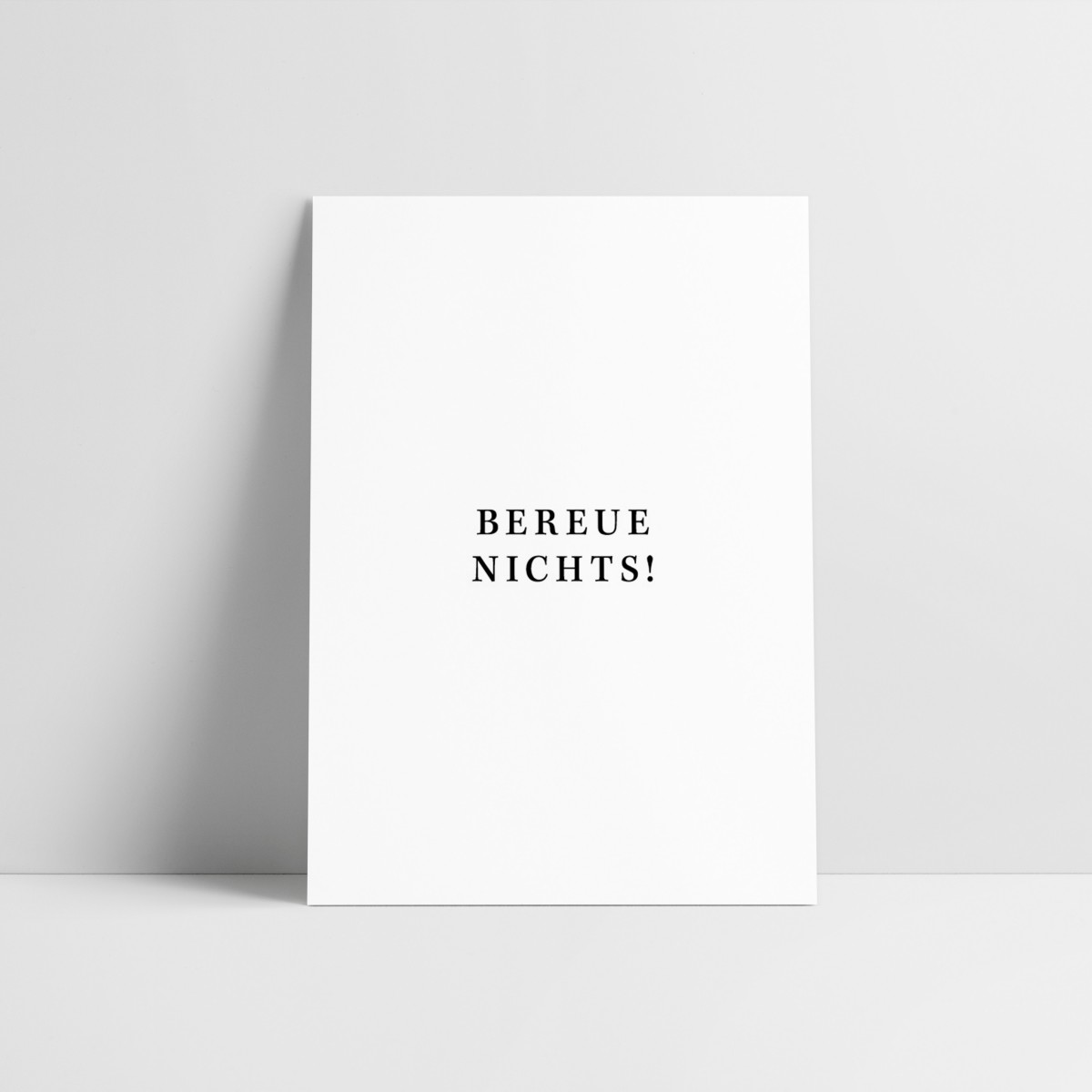 Love is the new black- Postkarte "Bereue nichts"