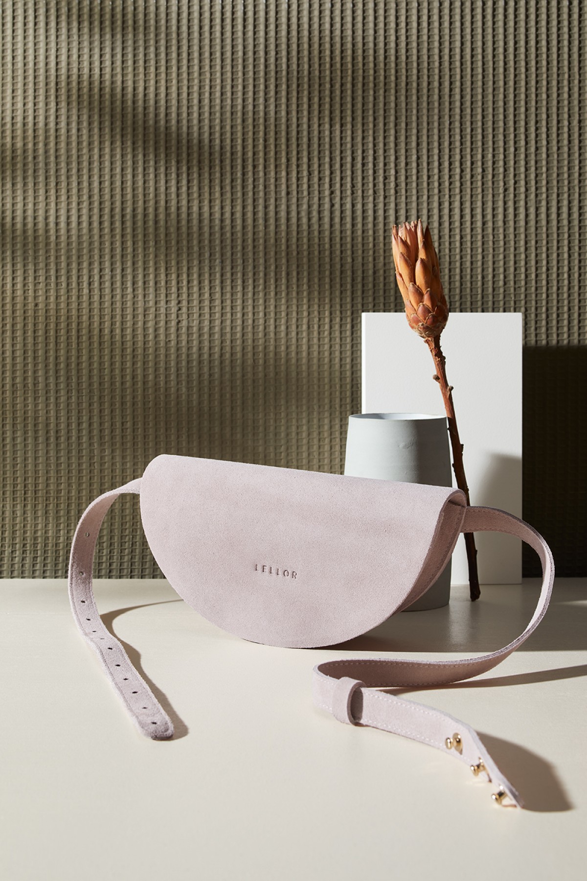 LELLOR Halfmoon Bag "Dusty Mauve"