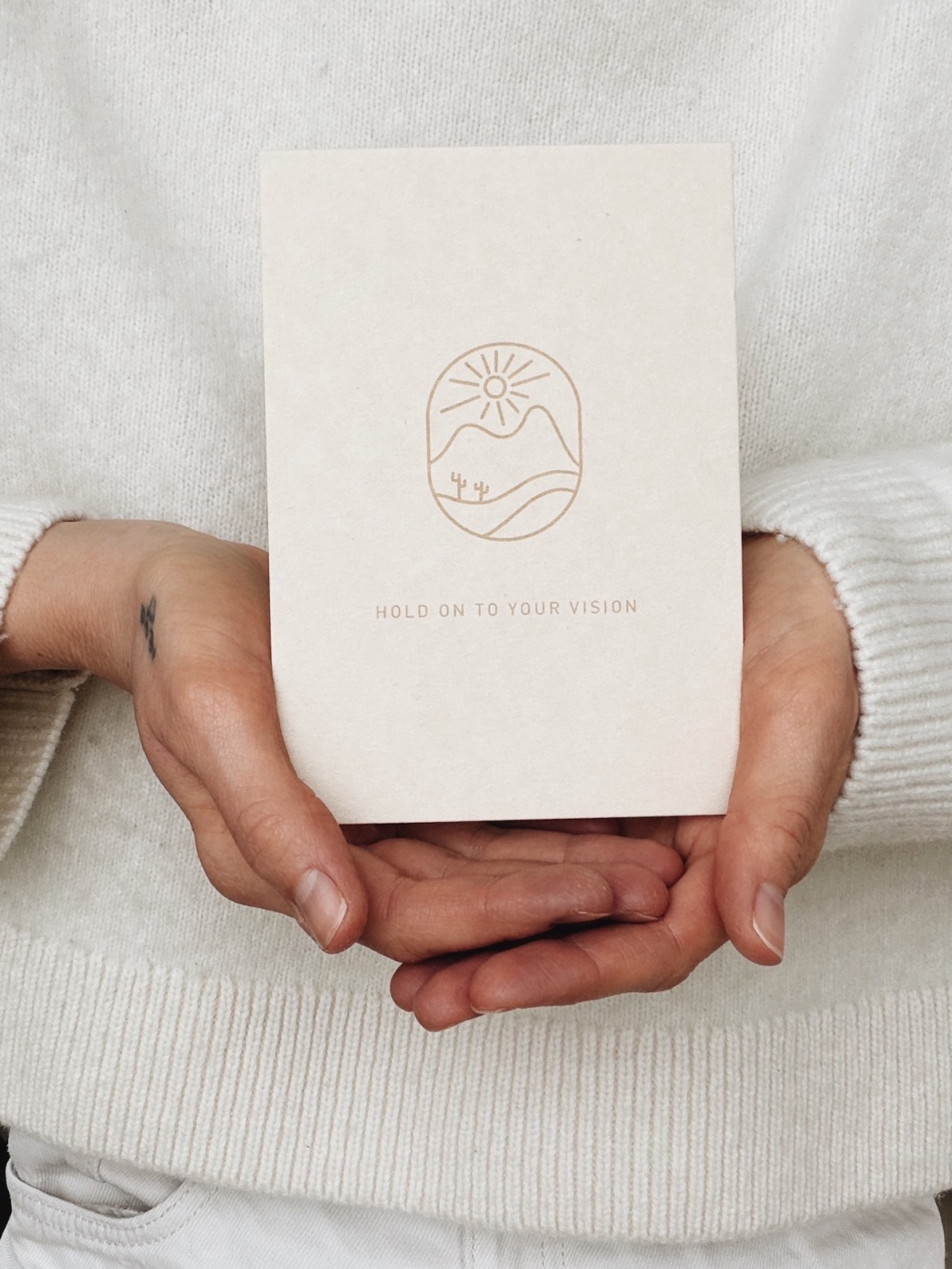 Postkarte - HOLD ON TO YOUR VISION / OAY.PAPER