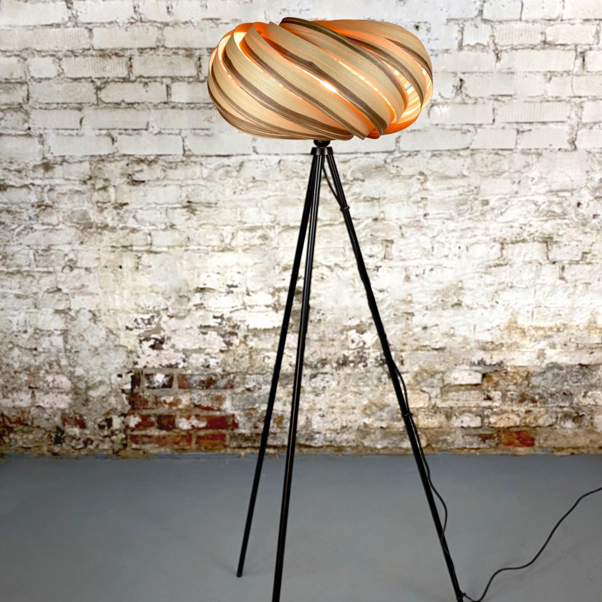 Gofurnit Tripod-Stehleuchte - Kollektion 'Quiescenta' aus Olivesche