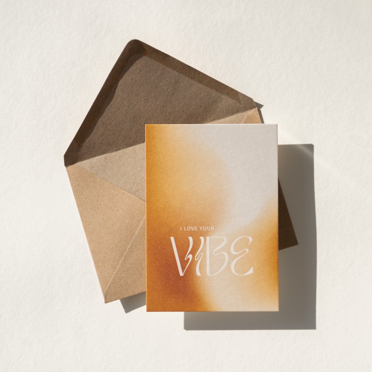 I love your vibe. Postkarte mit Briefumschlag. Von REYOUNITE