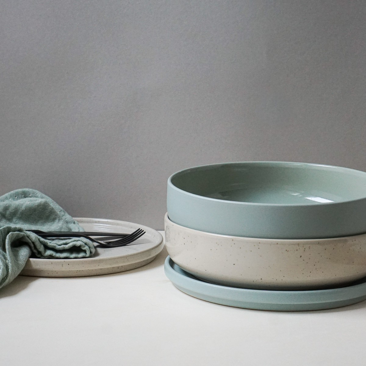 Schale 22 cm Hollyhock mit Deckel/Teller // 1.000 ml // indre Ceramics