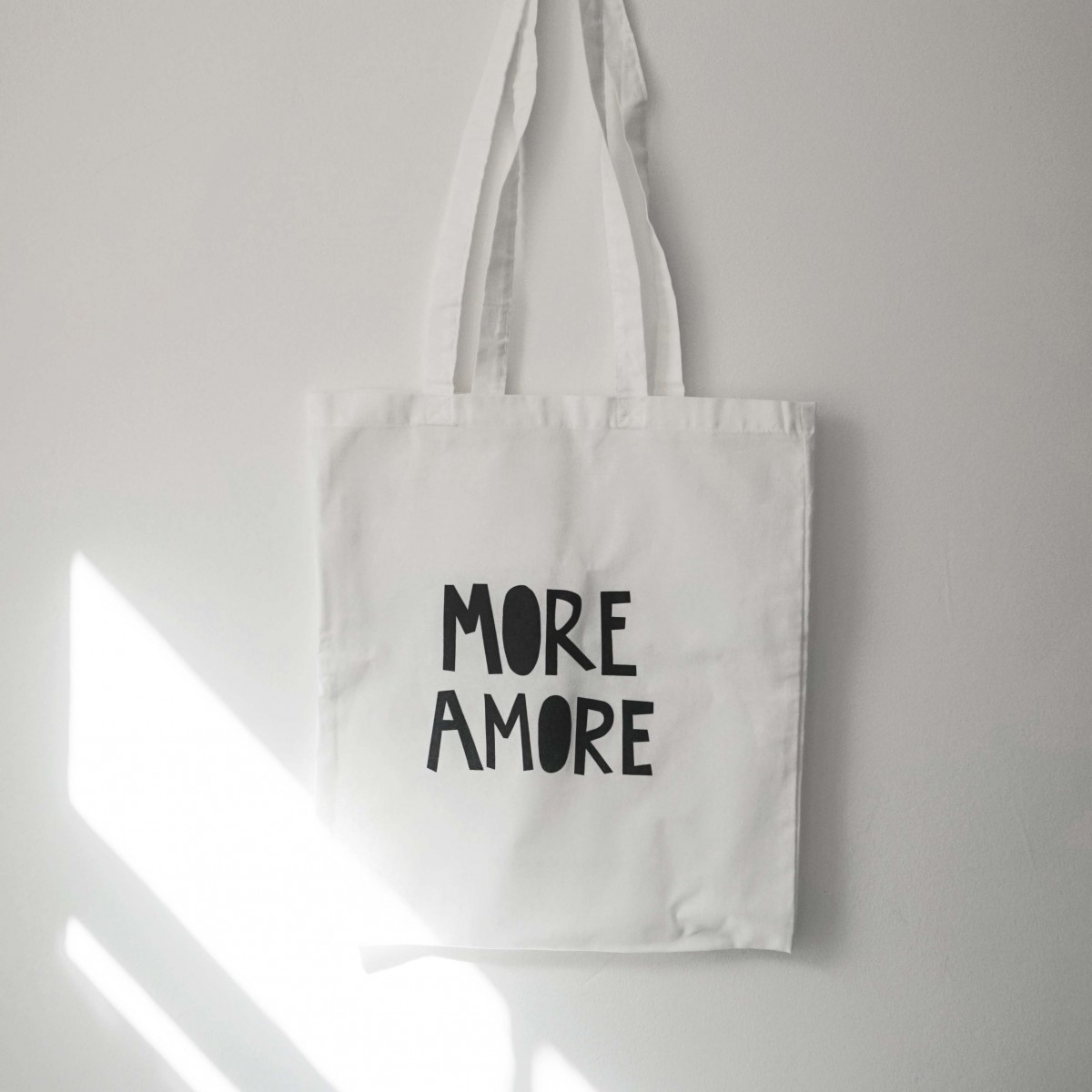Love is the new black – Tasche "AMORE"