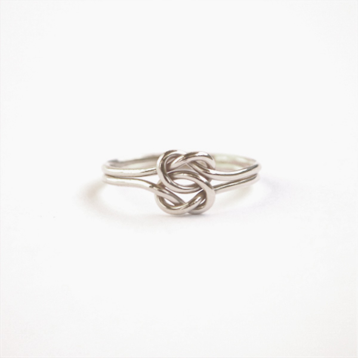 iloveblossom TIE OUR LOVE IN A DOUBLE KNOT RING // silver