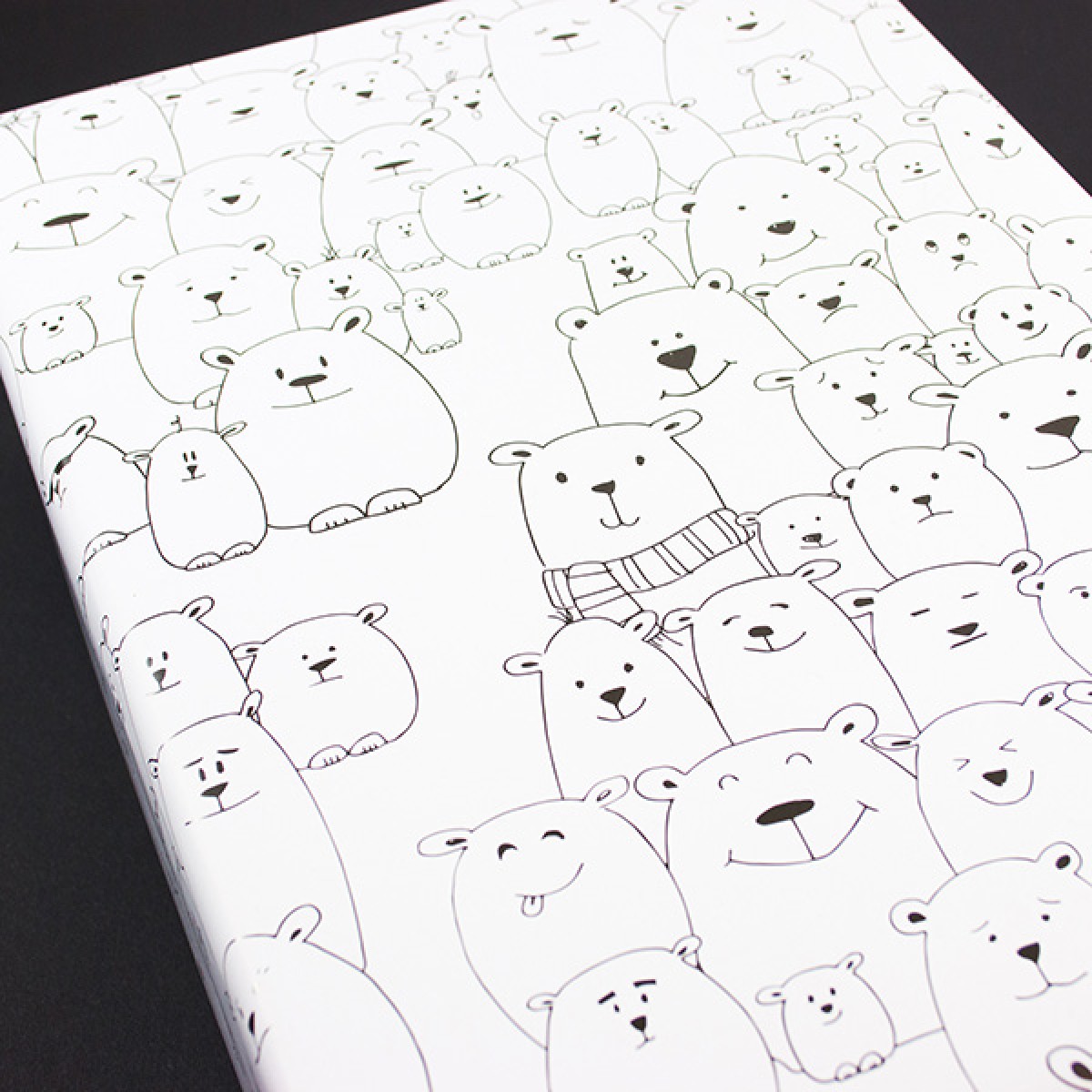 Bow & Hummingbird Geschenkpapier Eisbärenbande
