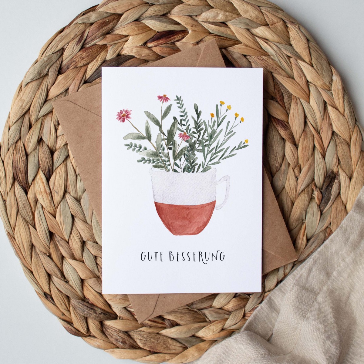 Paperlandscape | Faltkarte | "Gute Besserung" Tasse mit Blumen Terrakotta