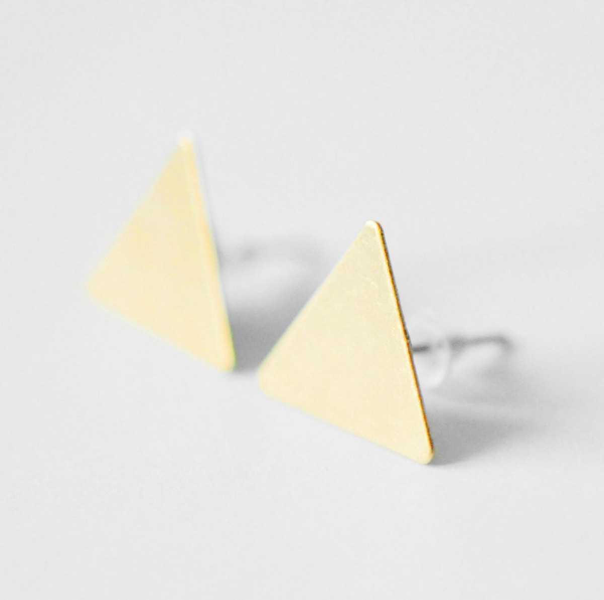 nahili OHRSTECKER "triangle" Dreieck Ohrschmuck