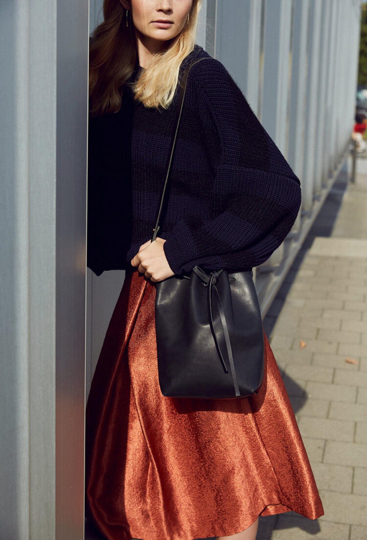LELLOR Bucket Bag - Schwarz
