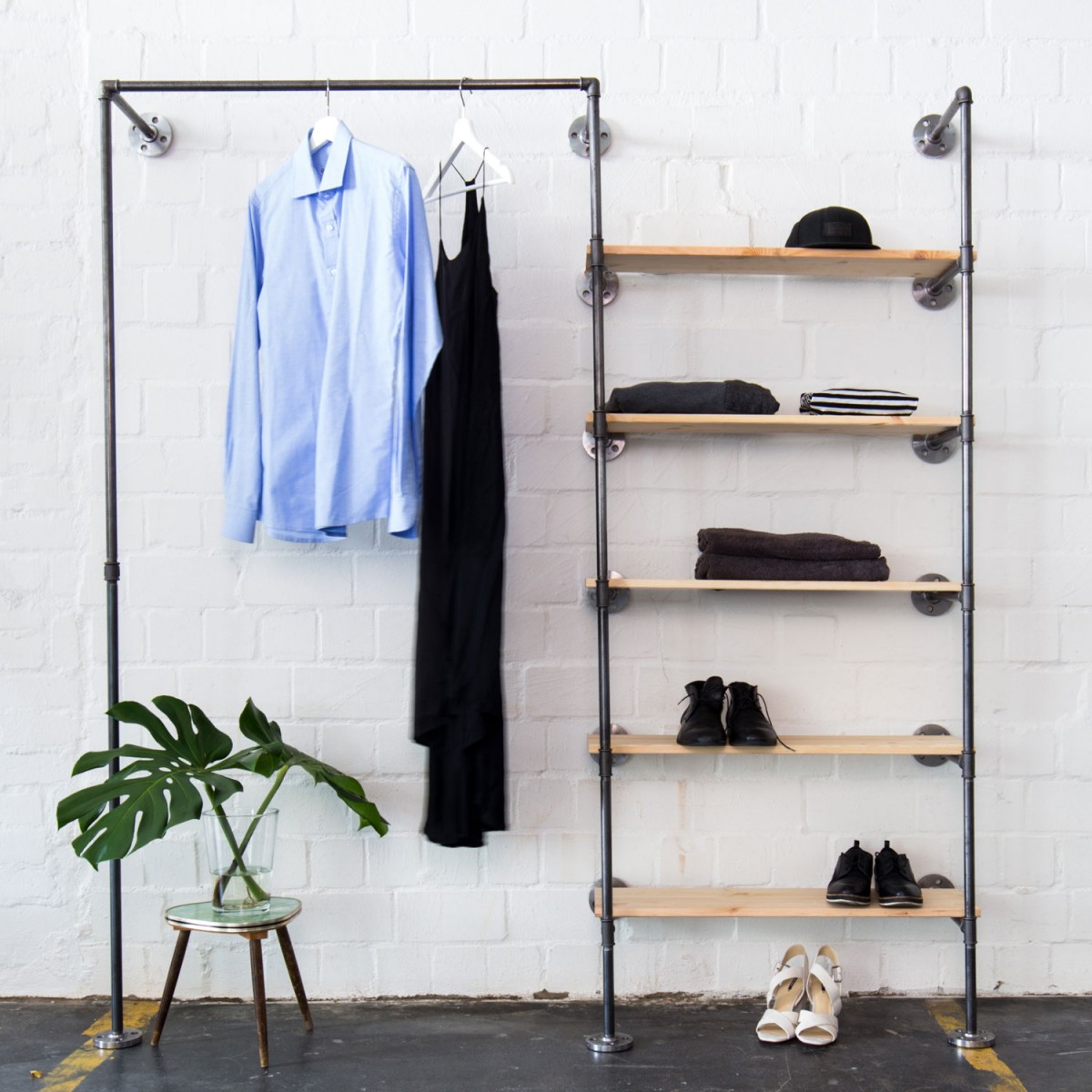 various Offener Kleiderschrank im Industriedesign in Wunschgröße - Ankleidesystem mit Kleiderstange + Regal aus Wasserrohr