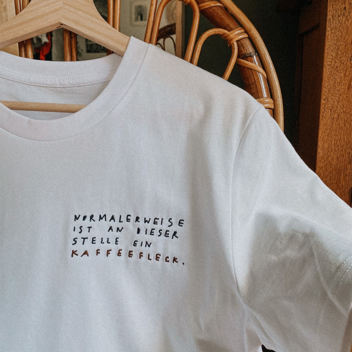 KAFFEEFLECK (weiß) T-Shirt – Kurt und Herbert