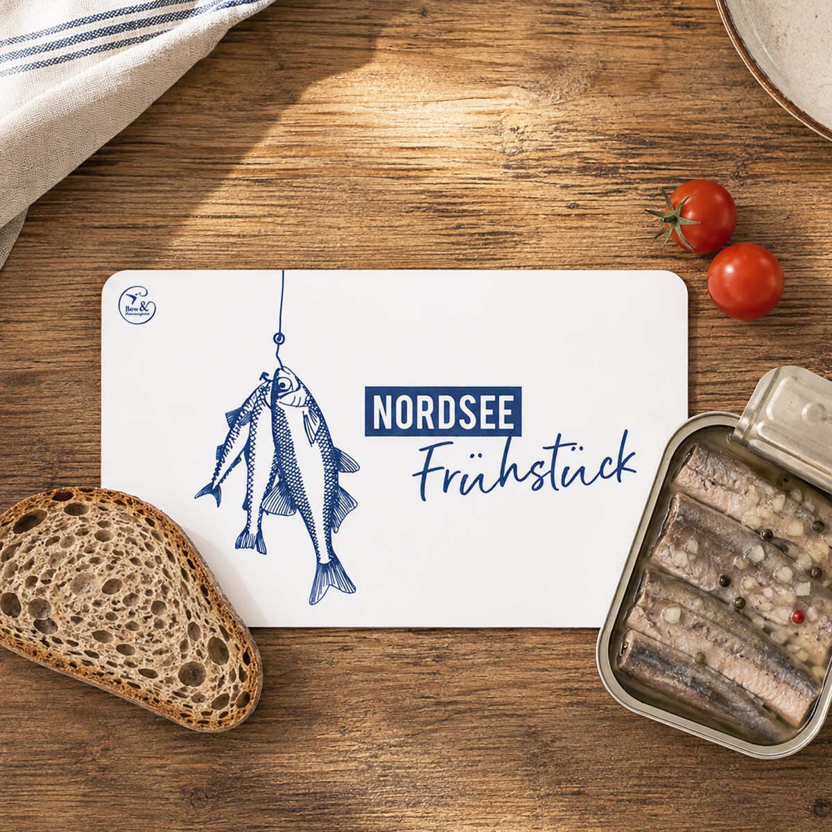 Bow & Hummingbird Frühstücksbrettchen Melamin Fische „Nordsee-Frühstück“ maritim 23,5 × 14,5 cm