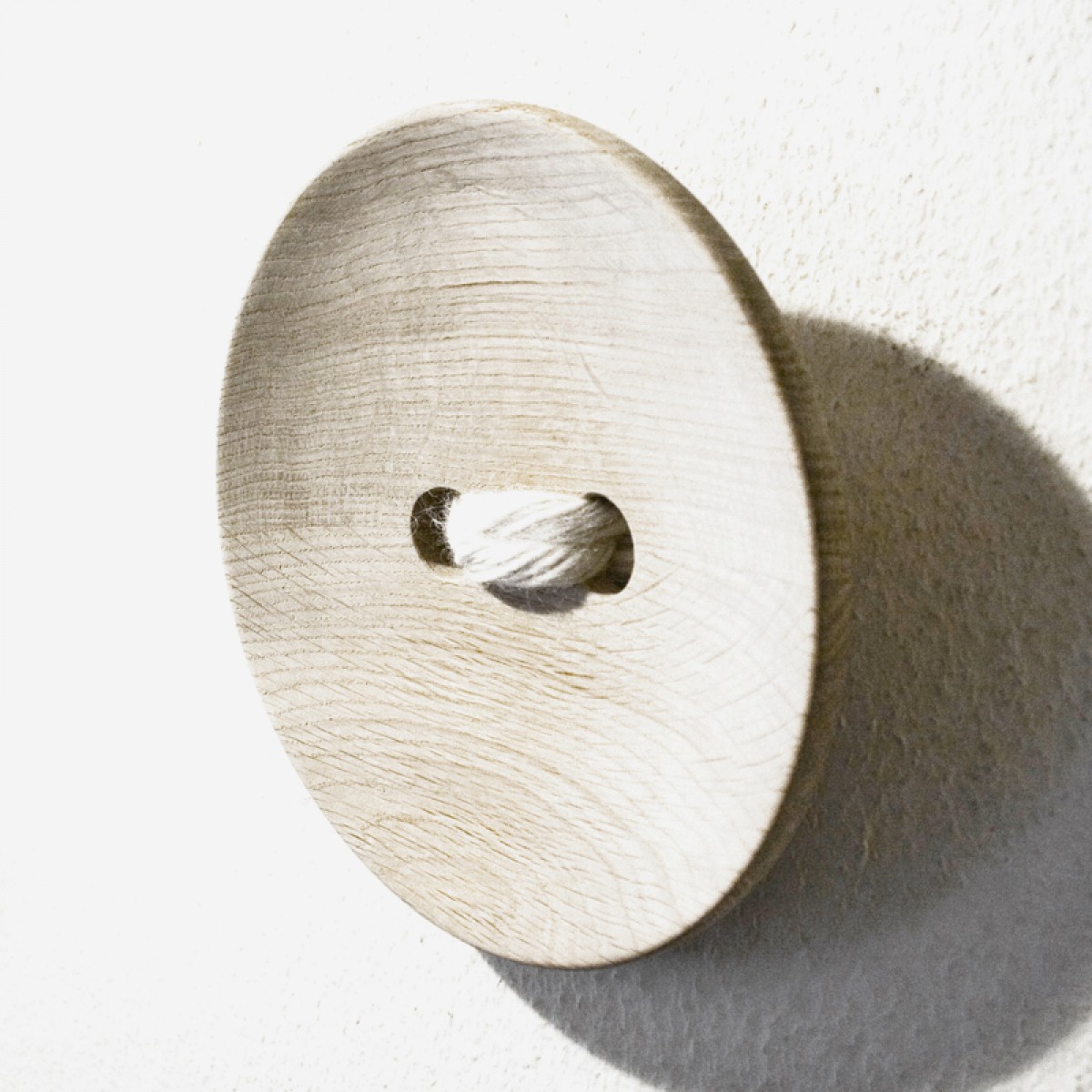Nika Rams Button Garderobe