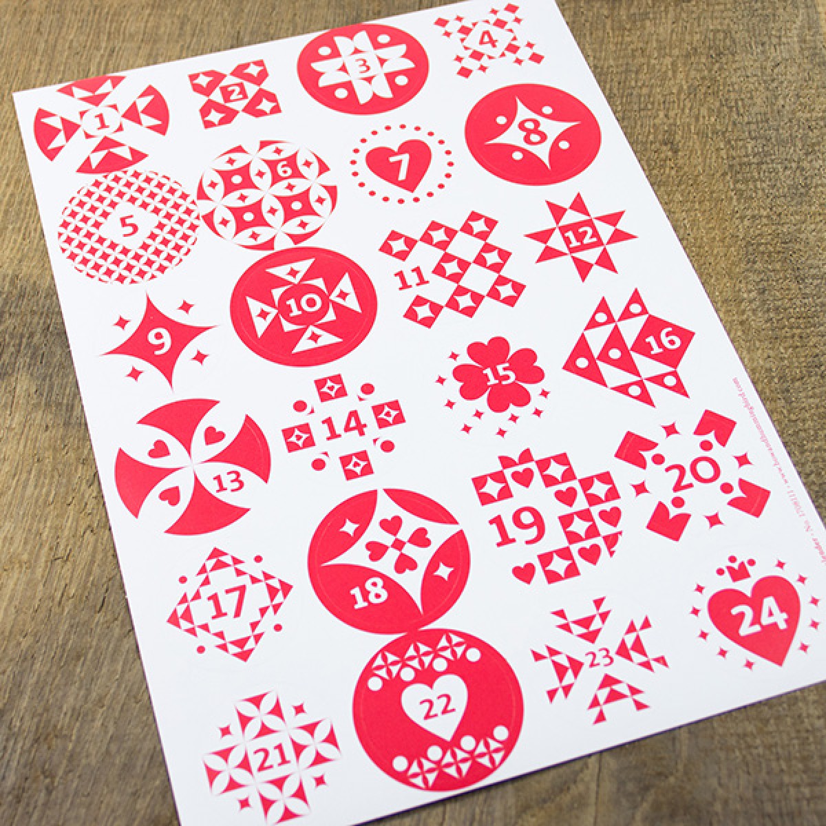 Bow & Hummingbird Adventskalender Aufkleber Rot/Weiß