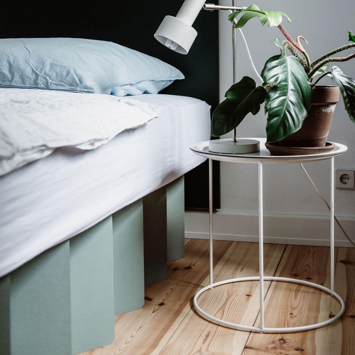Nachhaltiges Bett 2.0 (salbei) | ROOM IN A BOX