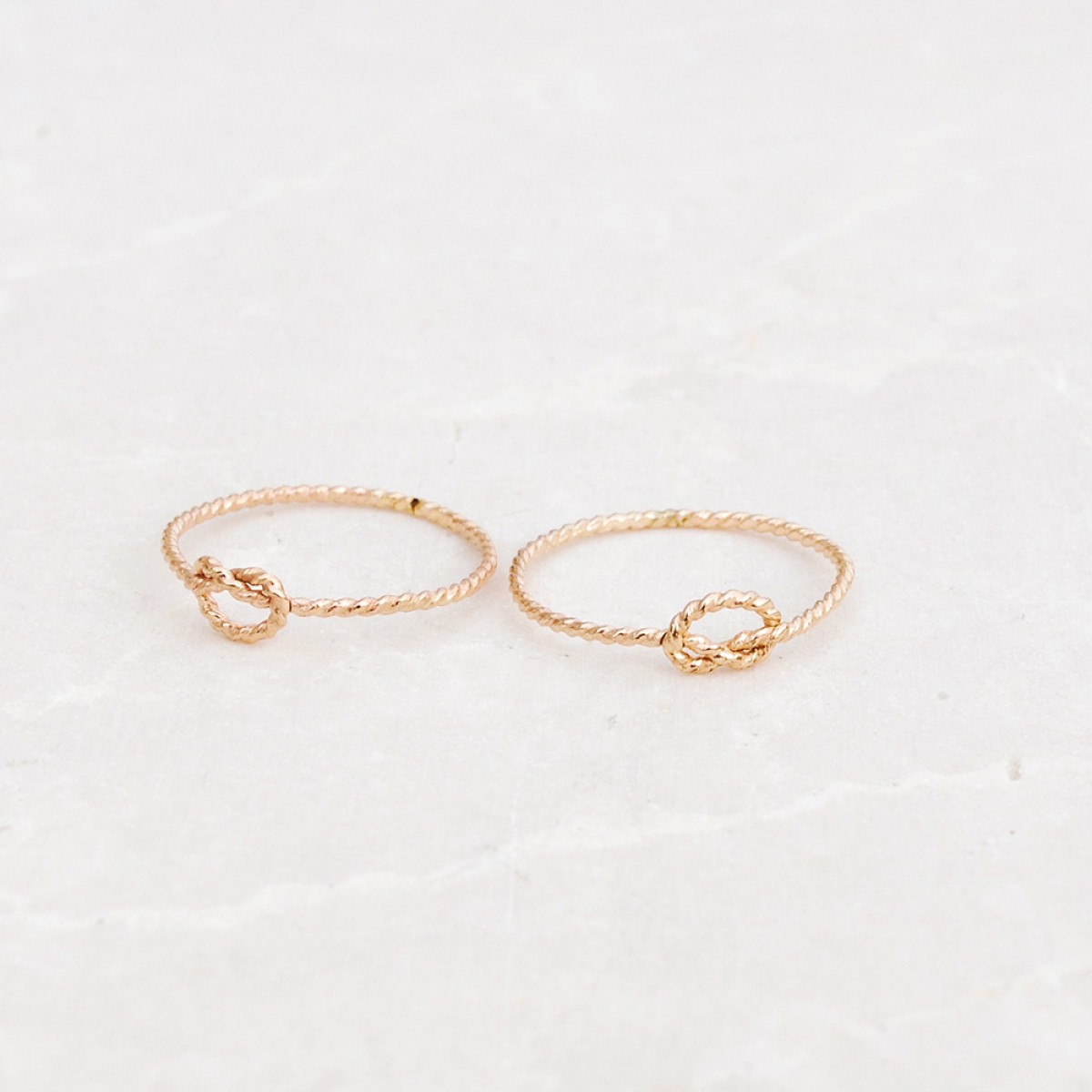 iloveblossom KNOTS OF LOVE RING // twisted gold