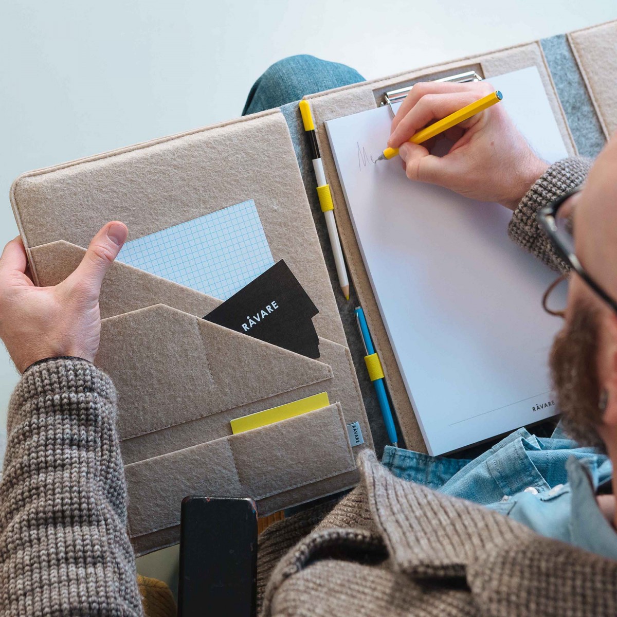 RÅVARE Filz-Klemmbrett für A4-Dokumente, passend für iPad Pro 12,9", 12" MacBook, 13,3" MacBook Air, elegante Businessmappe