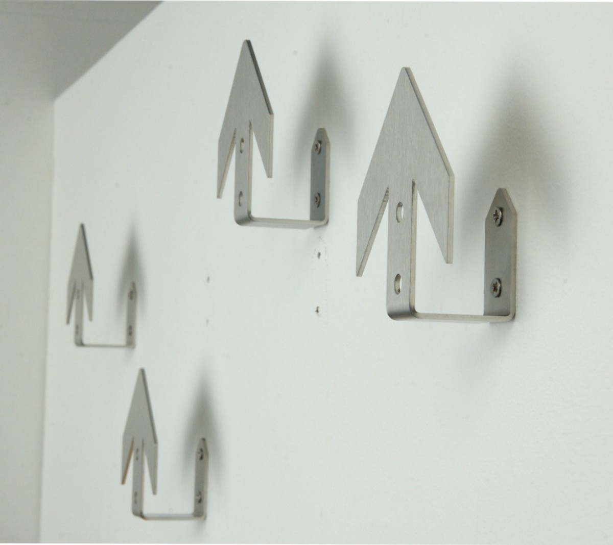 Keilbach Garderobenhaken "up", aus Edelstahl, 8,5 x 8,5cm, Tiefe 4cm