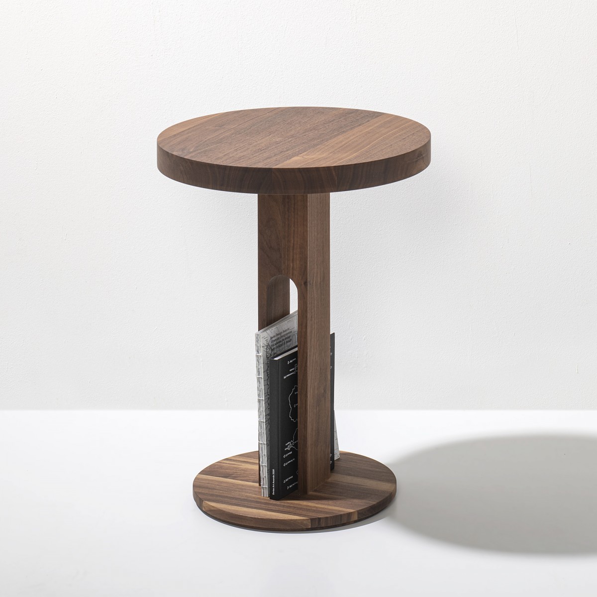 weld & co  Beistelltisch Fork Nussbaum