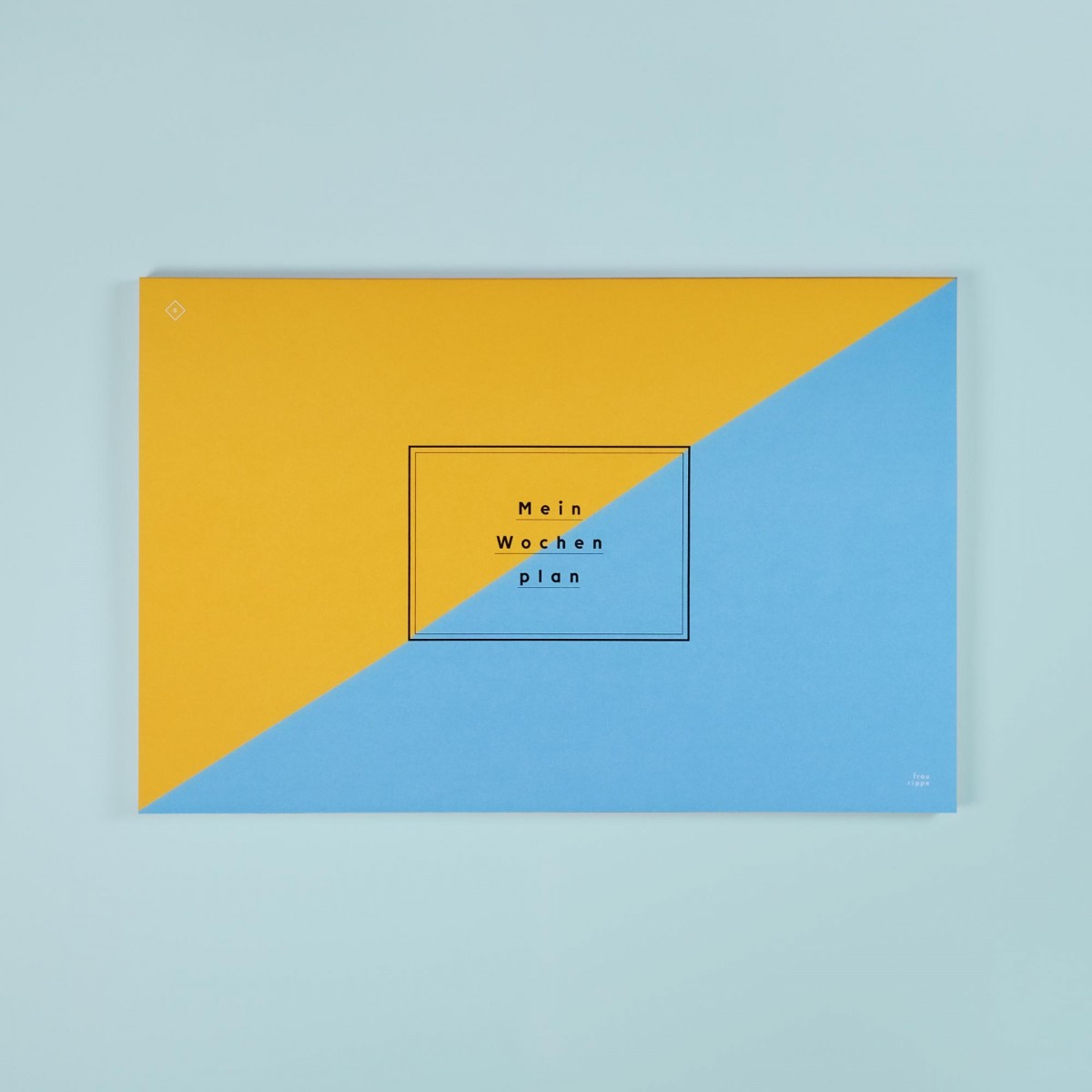 Wochenplaner mit Umschlag / Nr. 08 – gelb & hellblau / frau rippe