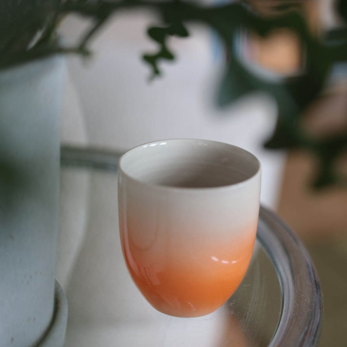 AURA Keramikbecher Orange – Handgemachter Kaffeebecher mit Farbverlauf, Steinzeug Tasse, Handmade Cup, Geschenk für Kaffeeliebhaber