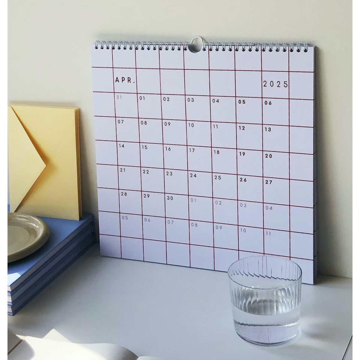 KALENDER 2025, rot - SANS.