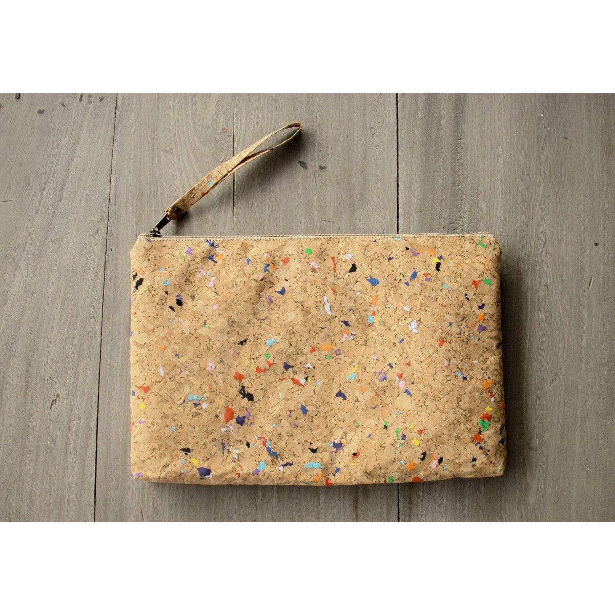  Kork-Laptop Hülle mit Farb-Akzenten, vegane MacBook Tasche 13 - 13.3 Zoll, wasserabweisend BY COPALA 