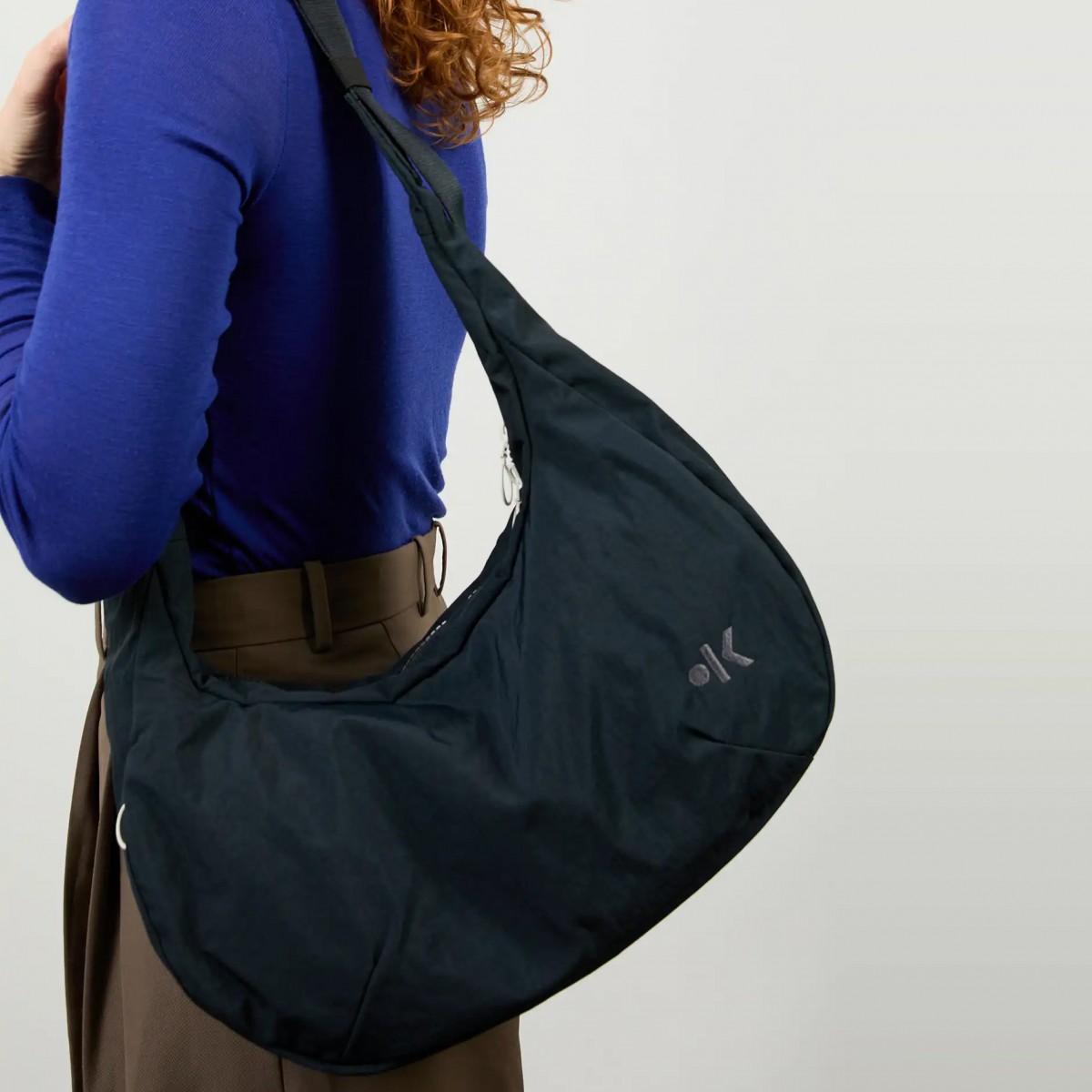 Onni I Moon Bag I kaala | raven